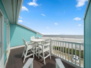 Captain's Quarter condo